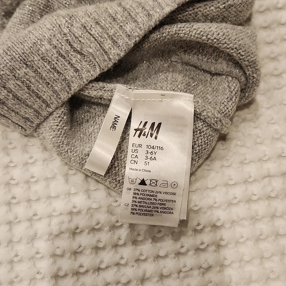 H&M Girls Hat size 3-6Y